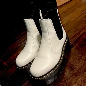 Doc Martens White Platform Chelsea Boot size 5 Mens
